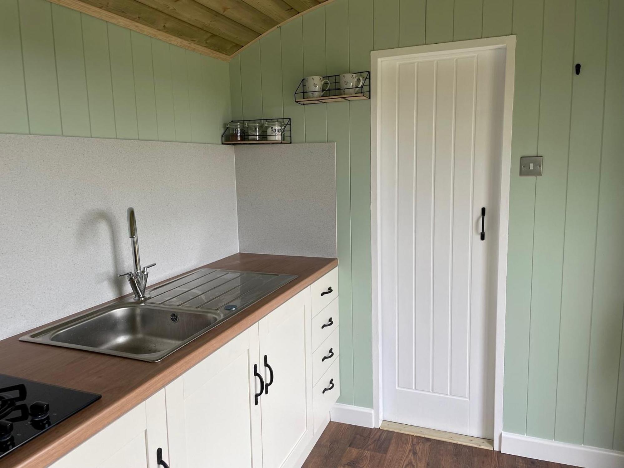 Campsite Cosy Shepherd Huts Near Newborough Forest Anglesey *